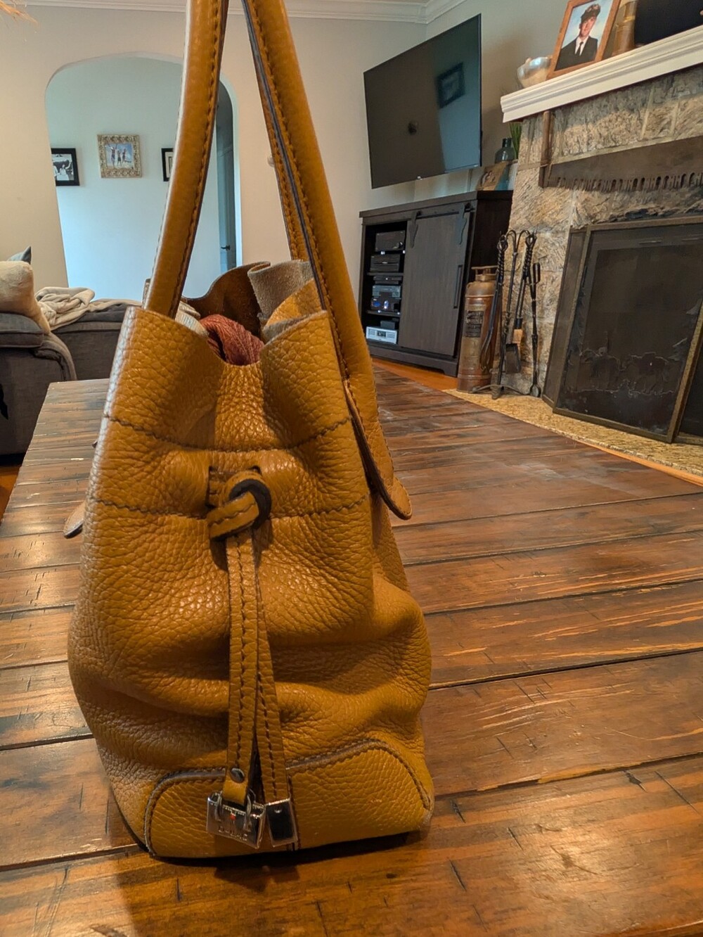 Tod's D-bag Pebbled Leather Tote - Picture 3 of 13